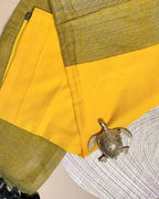 Handloom Mul Cotton Saree with Contrast Zari Pallu