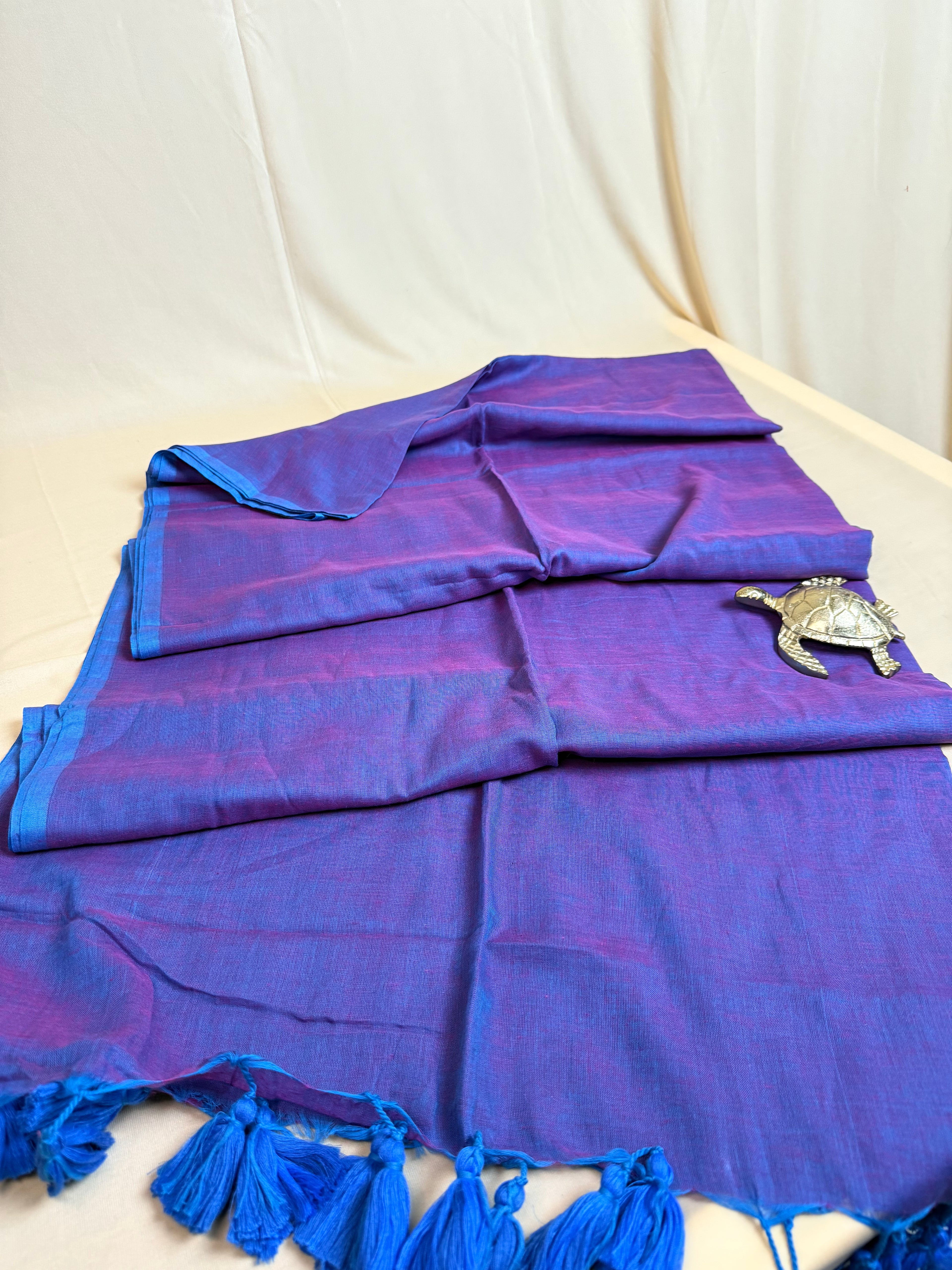 Pure Mul Plain Cotton Saree with Contrast Pallu