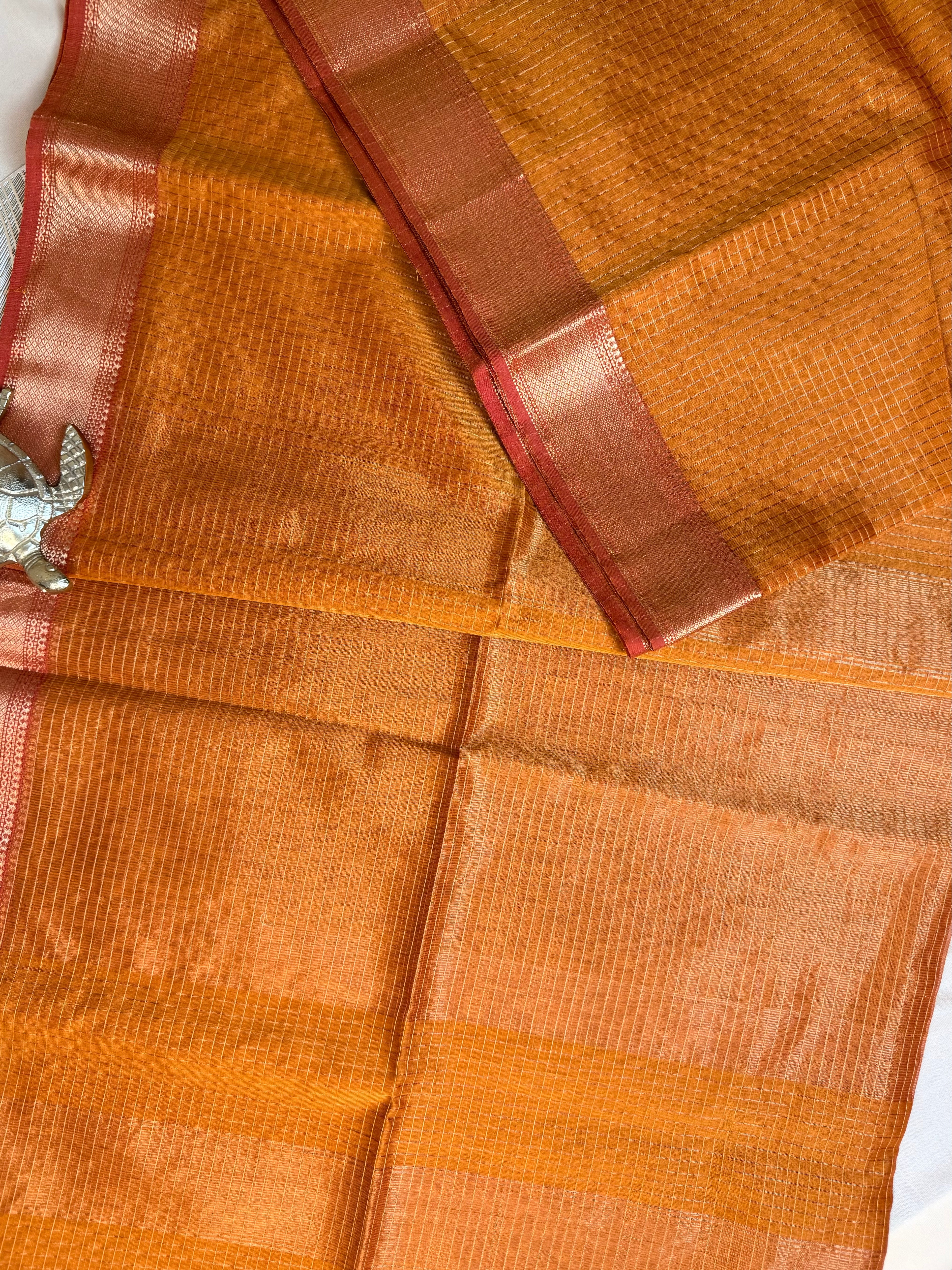Handloom Maheshwari All-Over Zari Checks Saree