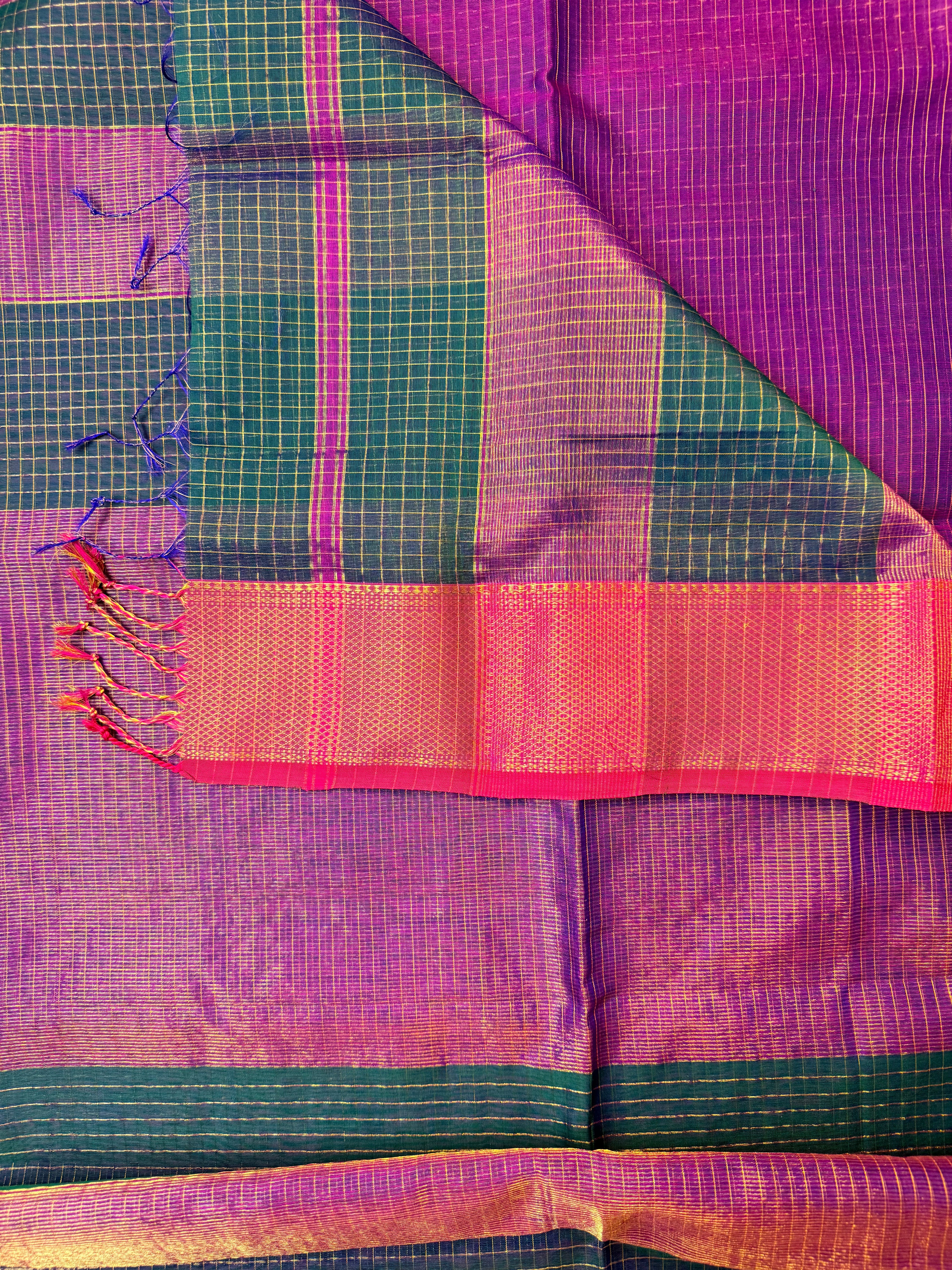 Handloom Maheshwari All-Over Zari Checks Saree