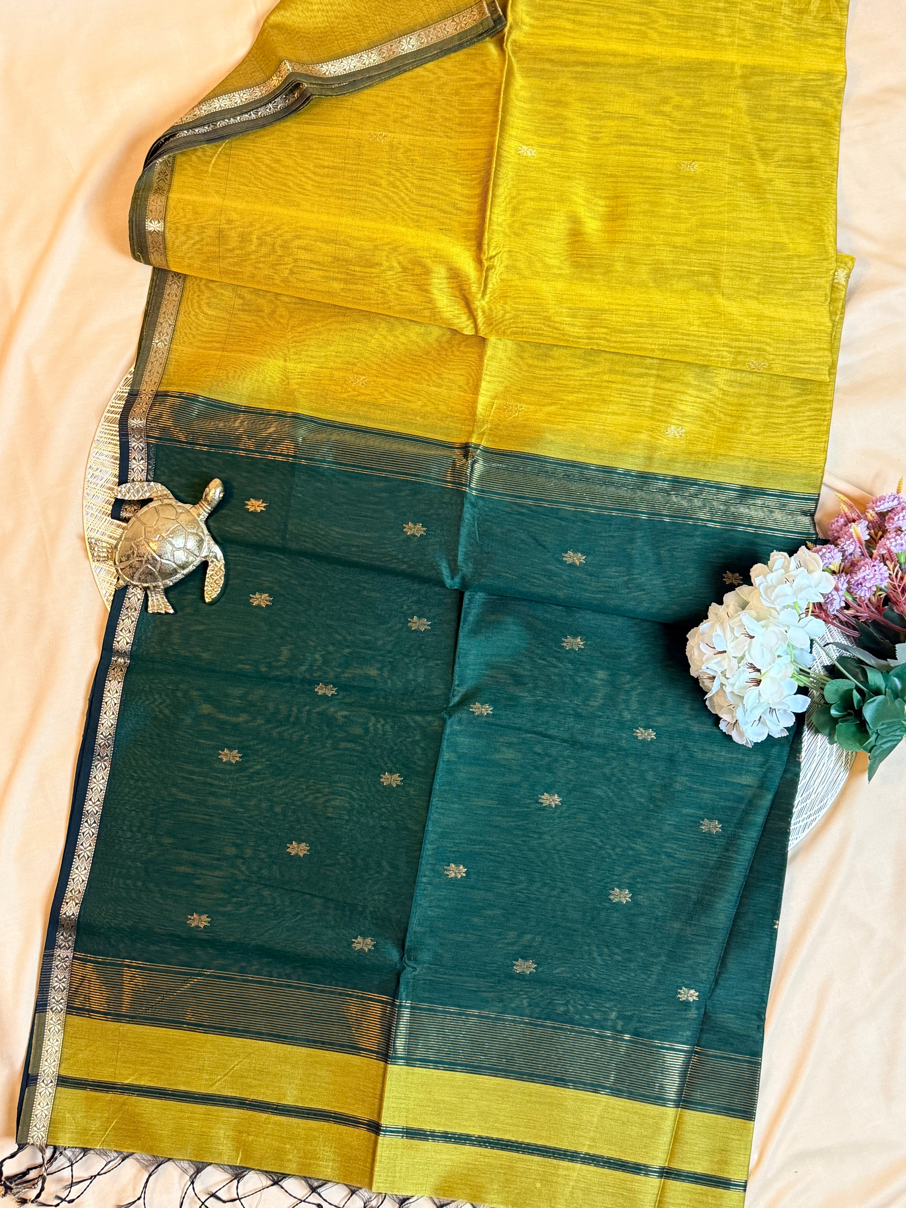 Handloom Maheshwari Star Butti Saree