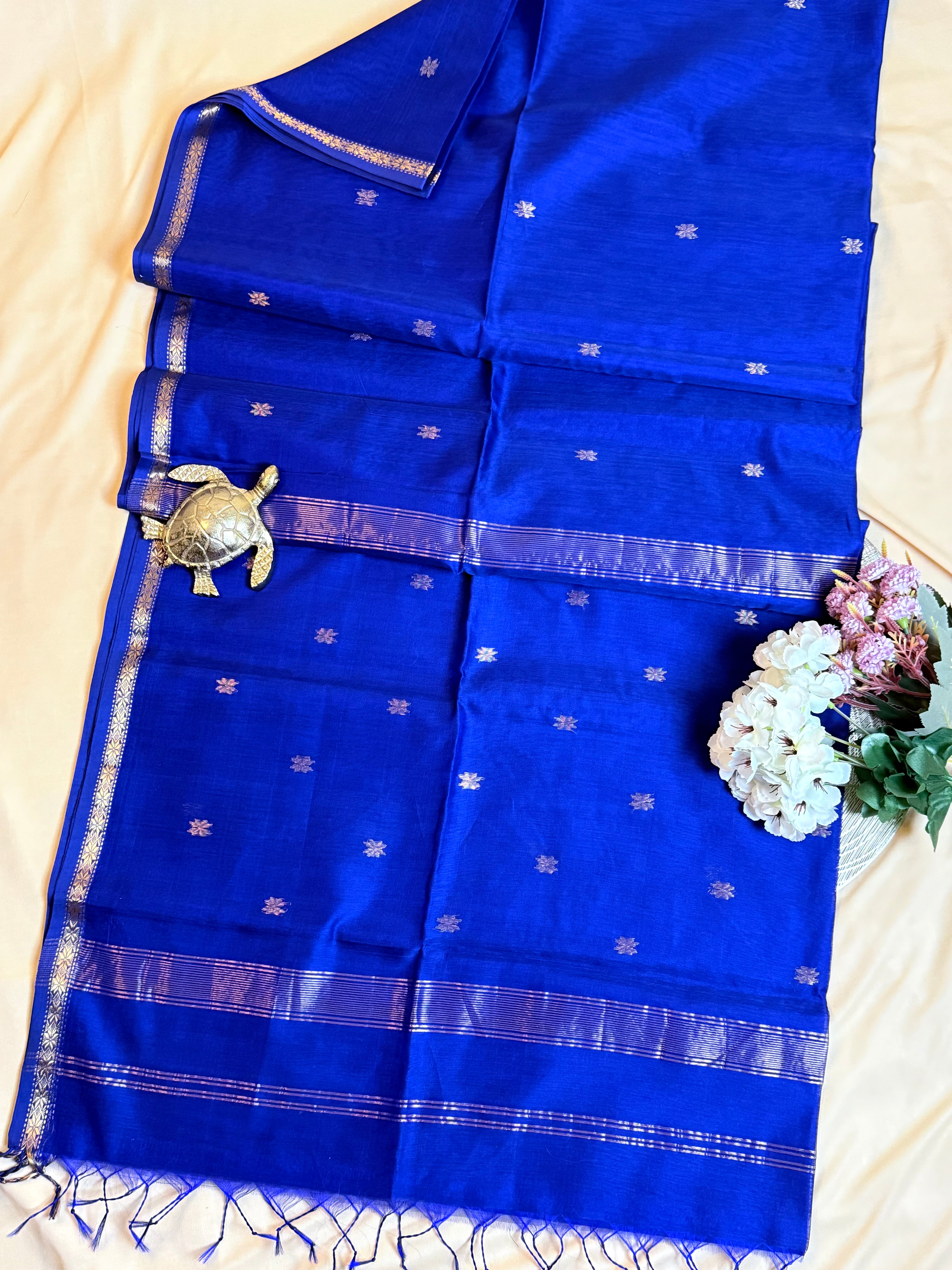 Handloom Maheshwari Star Butti Saree