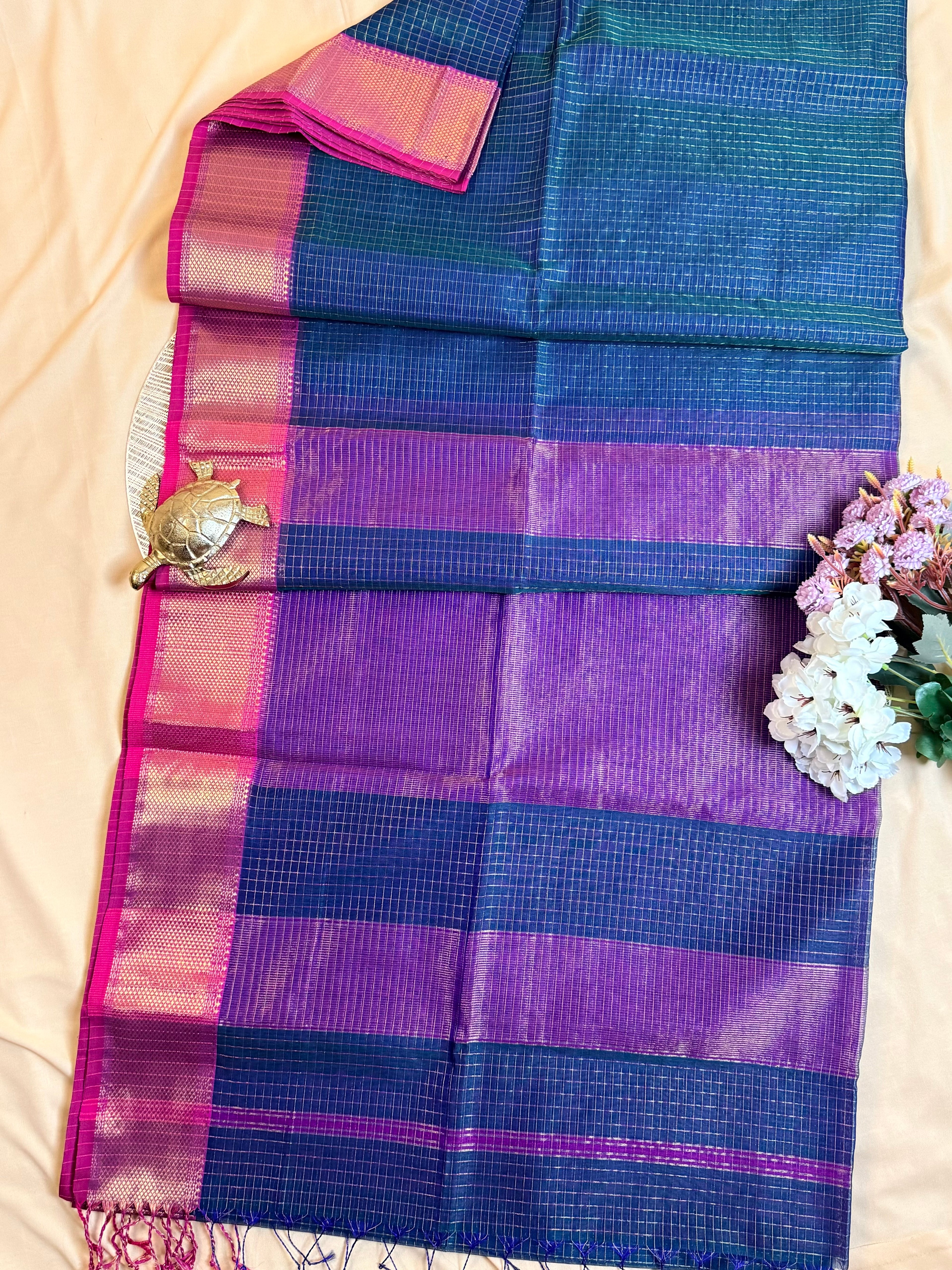 Handloom Maheshwari All-Over Zari Checks Saree