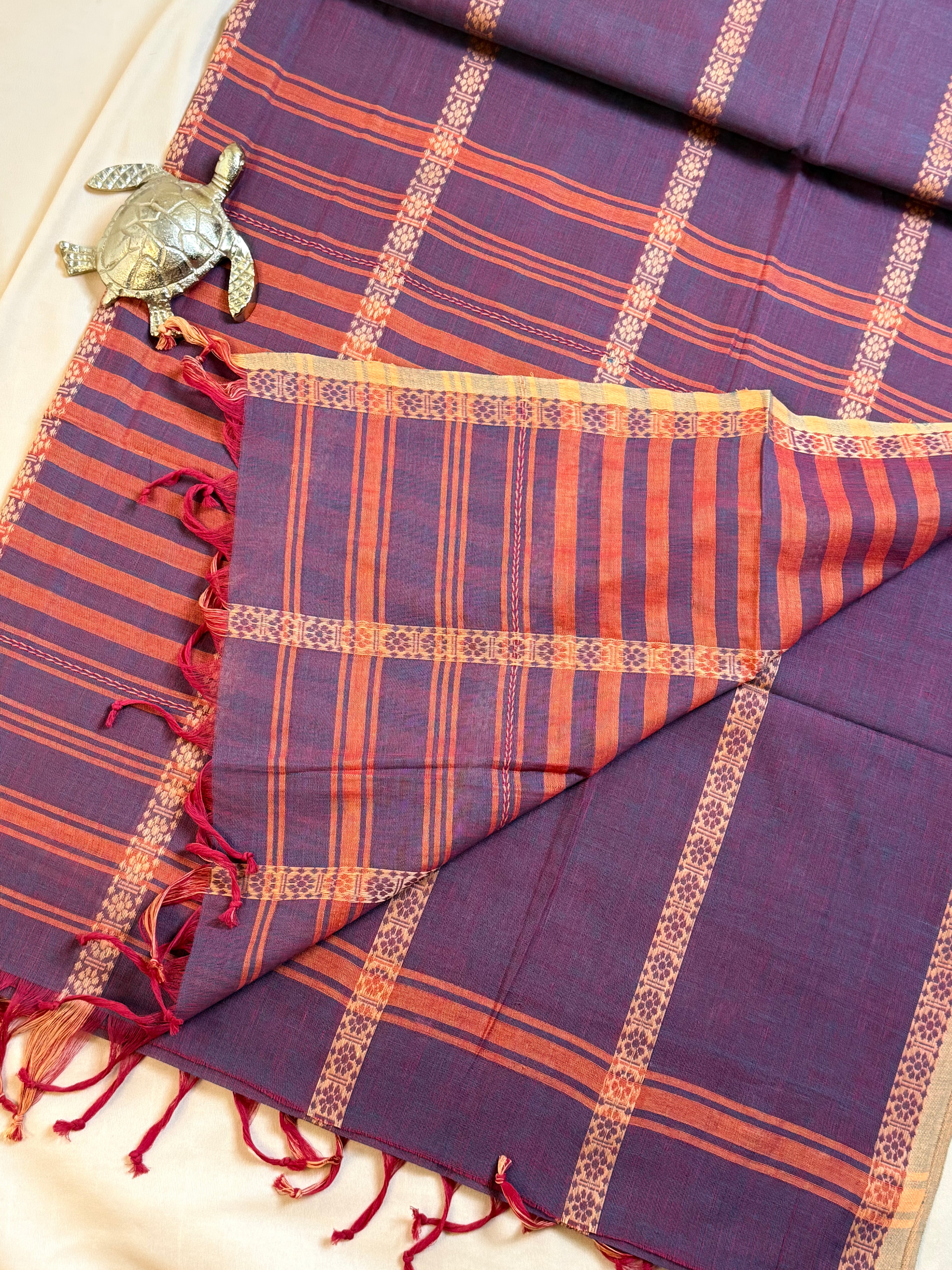 Handloom Dhaniakhali All-Over Intricate Line Butti Saree