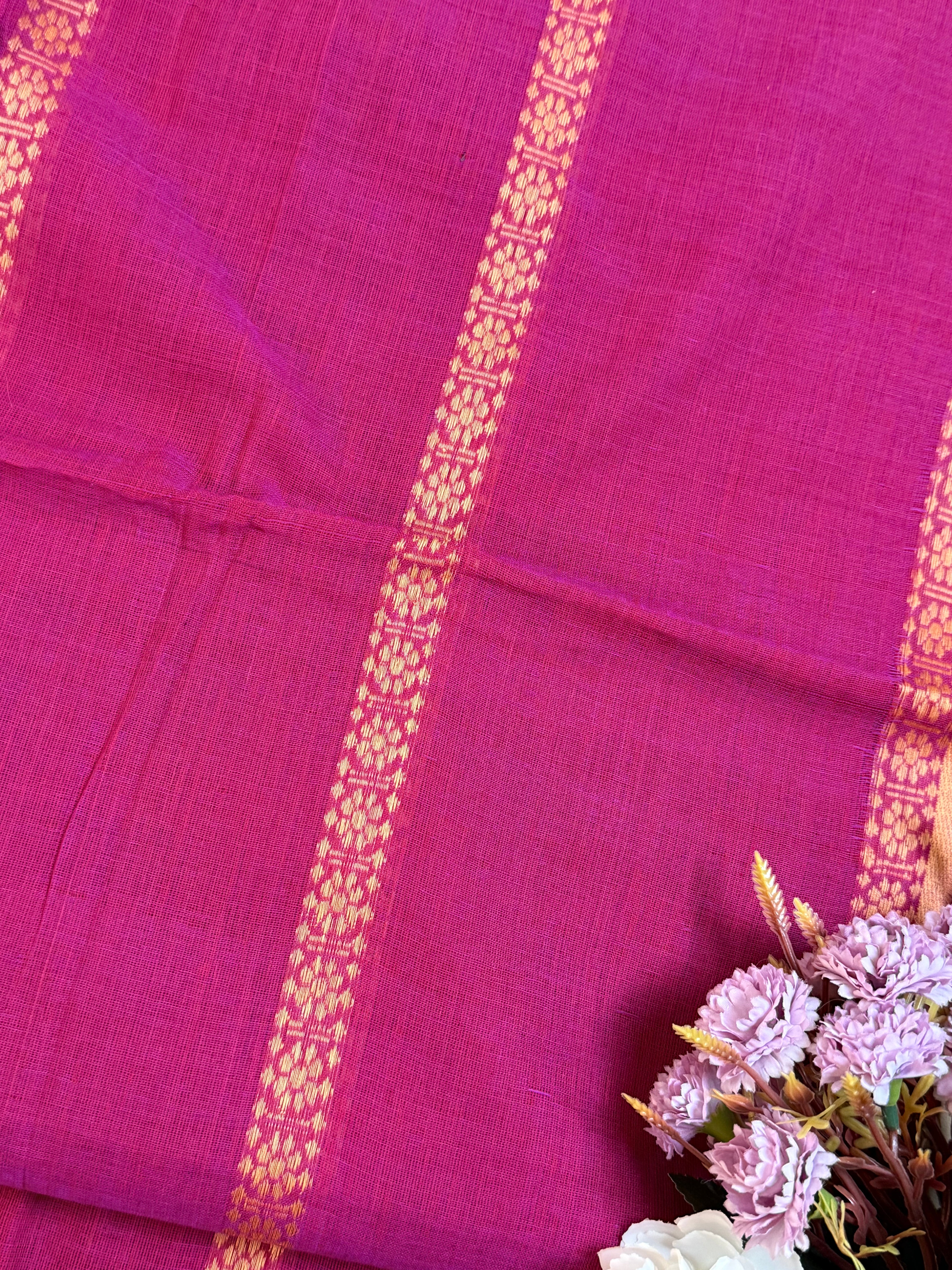Handloom Dhaniakhali All-Over Intricate Line Butti Saree
