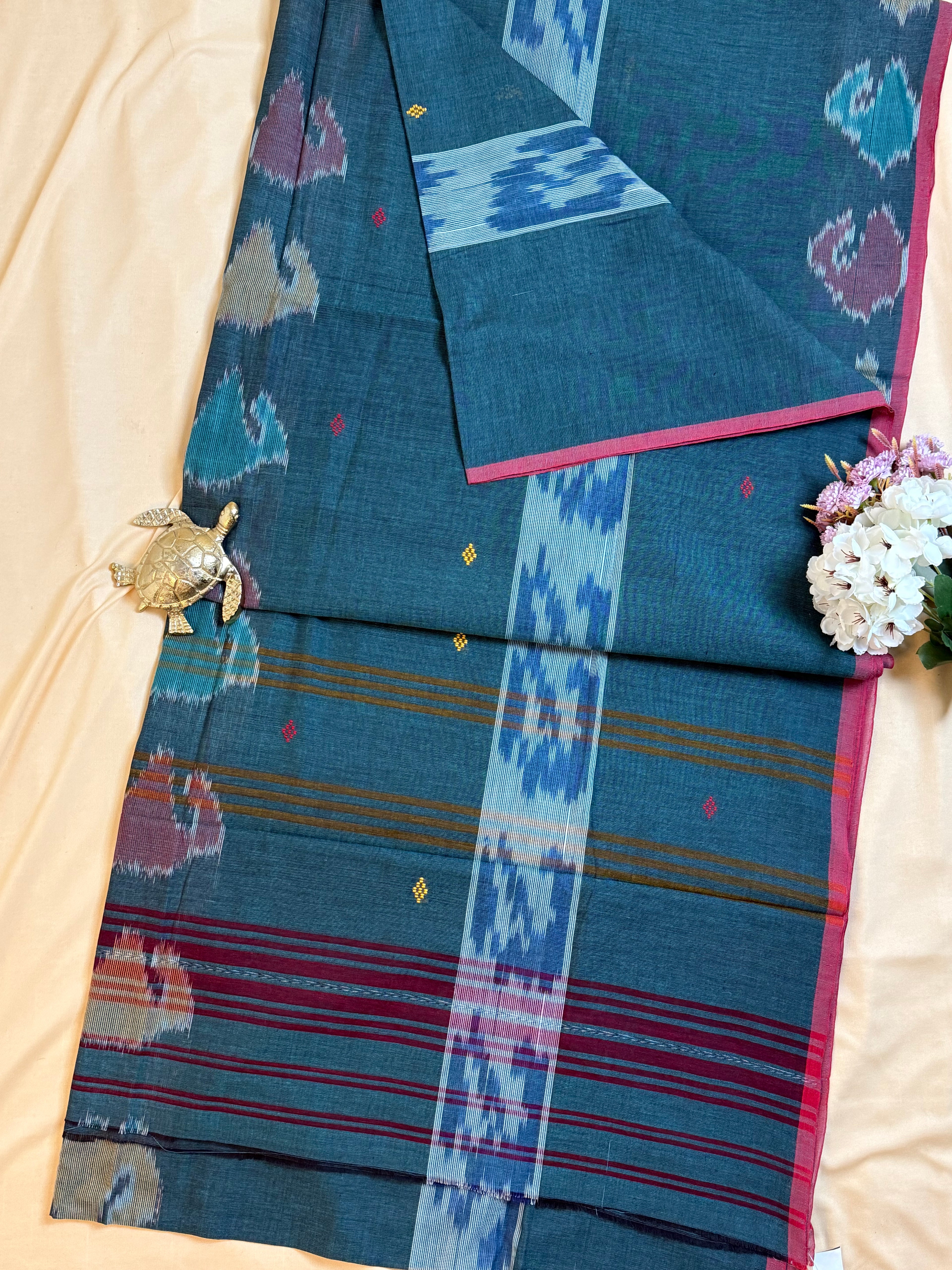 Handloom Dhaniakhali ikkat saree