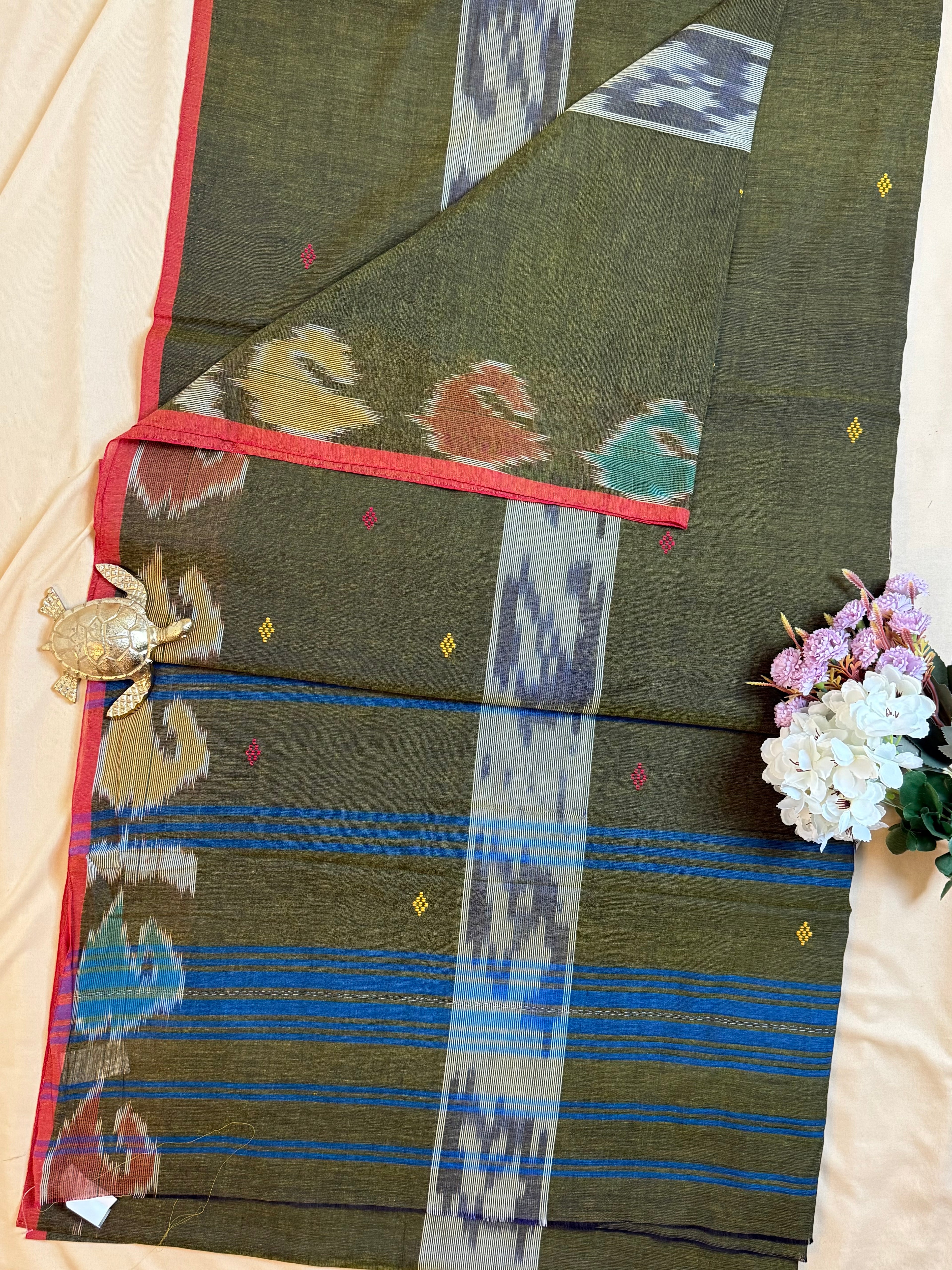 Handloom Dhaniakhali ikkat saree