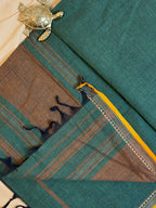 Handloom Dhaniakhali Cotton Saree with Contrast Border