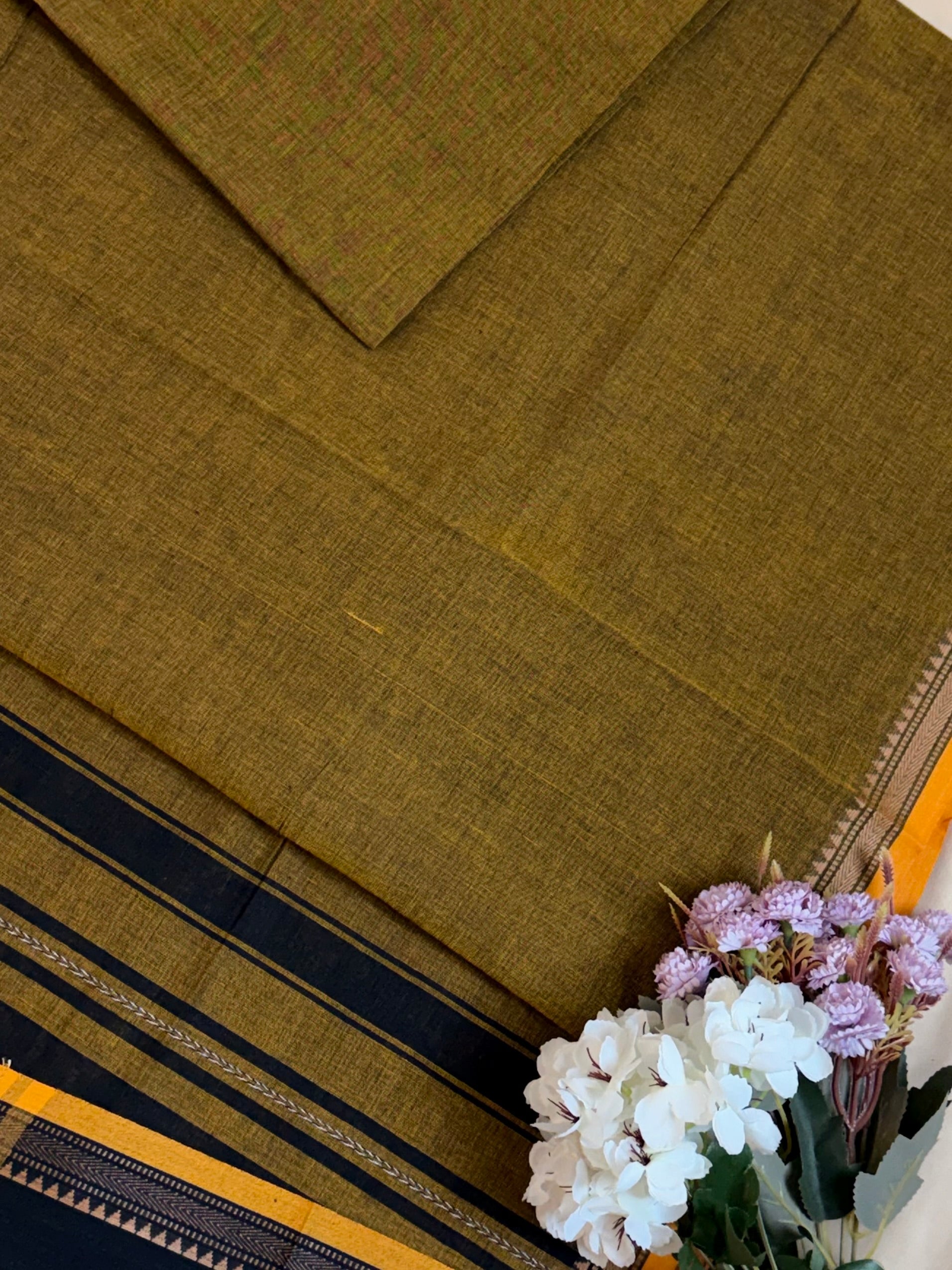 Handloom Dhaniakhali Cotton Saree with Contrast Border