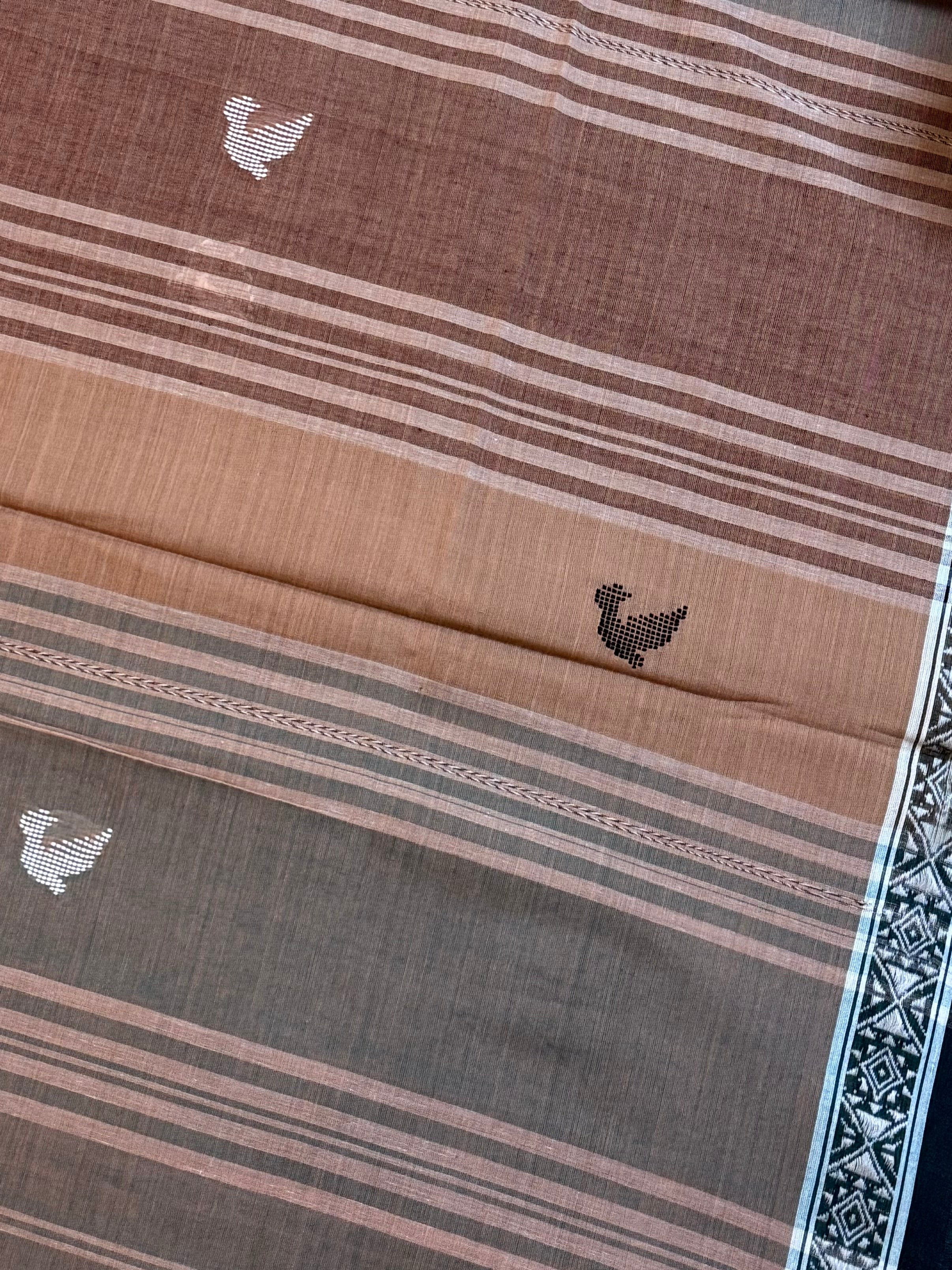 Handloom Dhaniakhali Intricate Bird Butti Saree&nbsp;