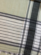 Handloom Dhaniakhali Small Butti with Intricate Border