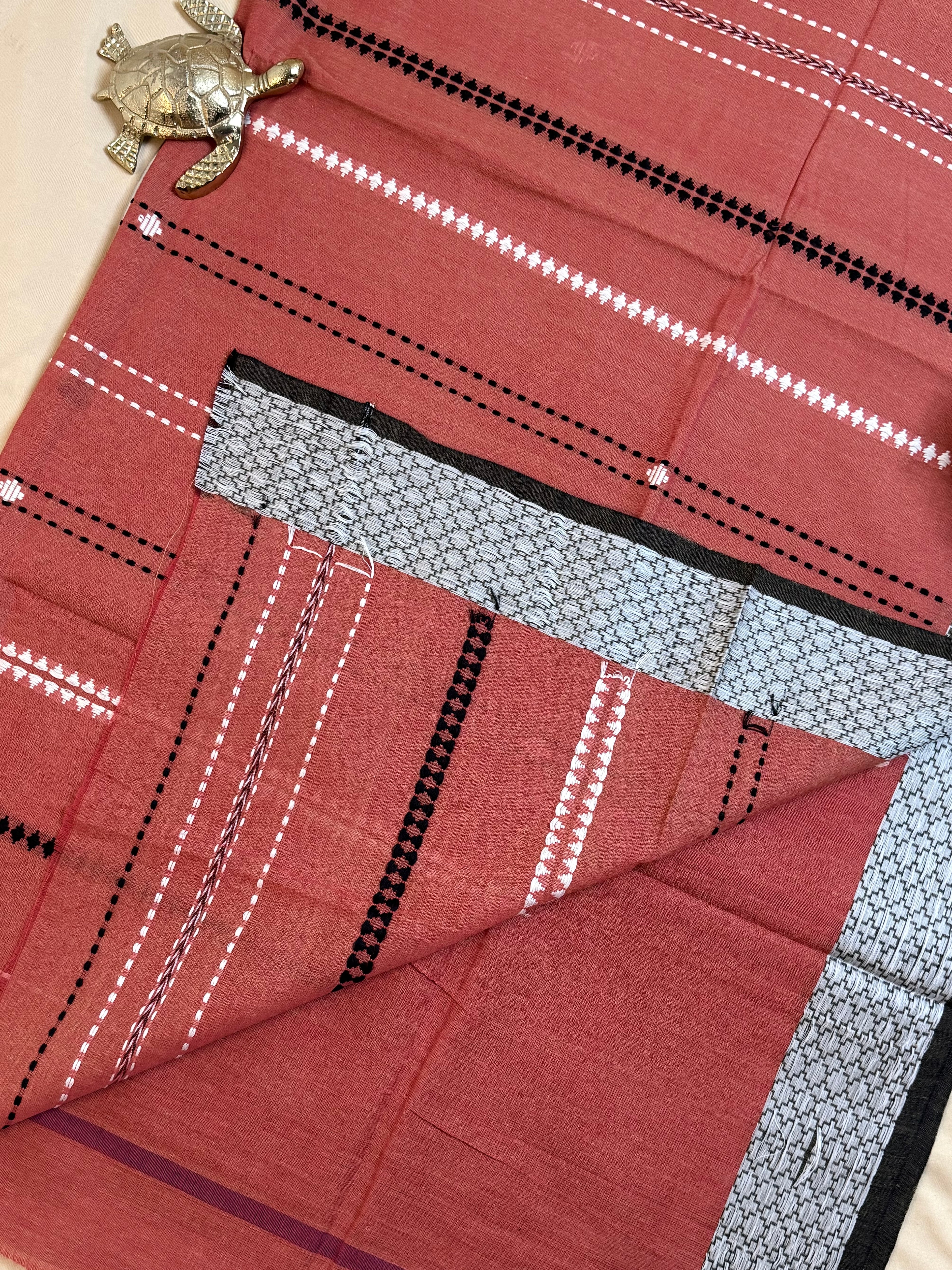 Handloom Dhaniakhali Jaal Border