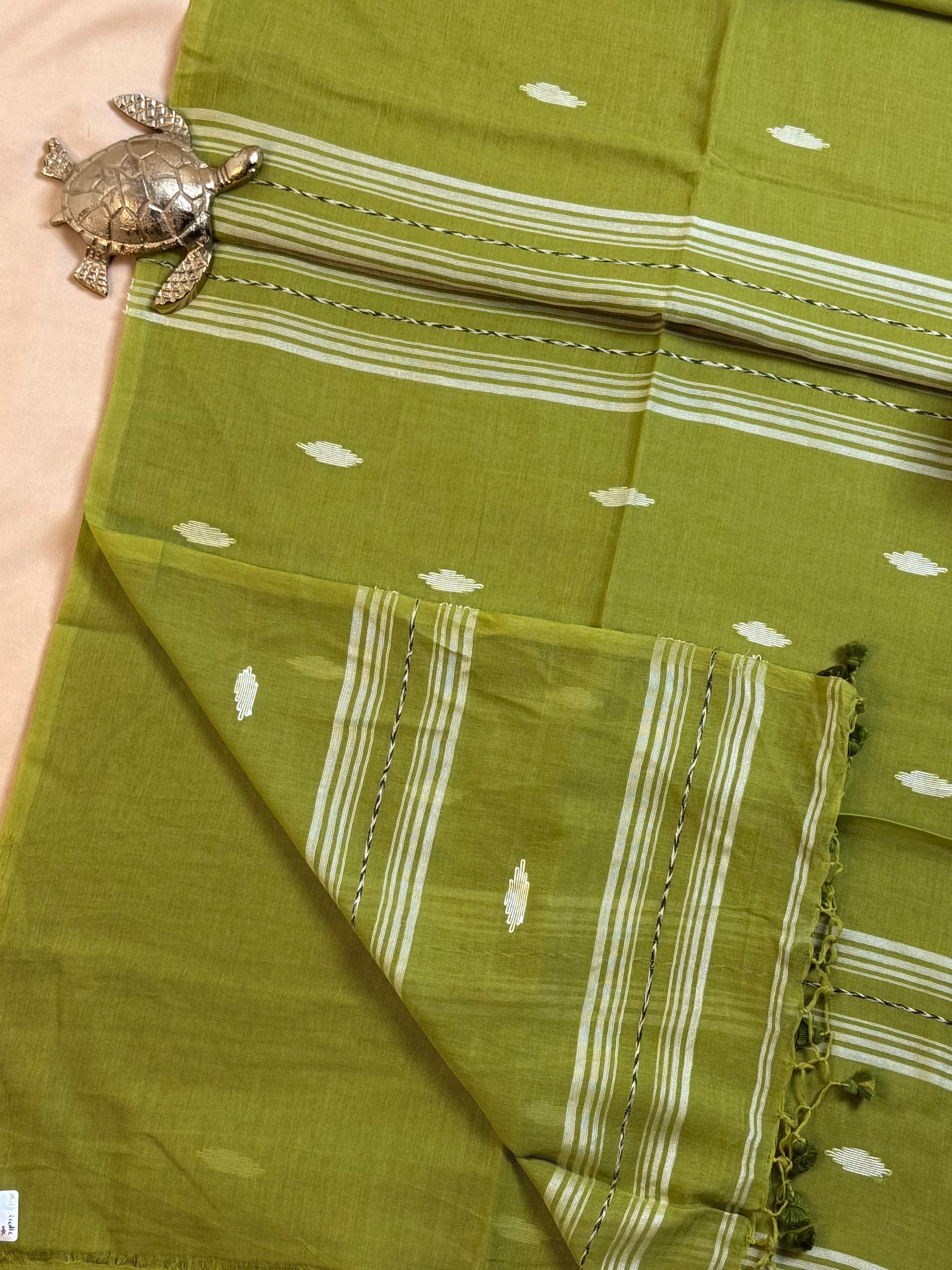 Pure Mul Cotton Saree with Needle Jamdani Artistry