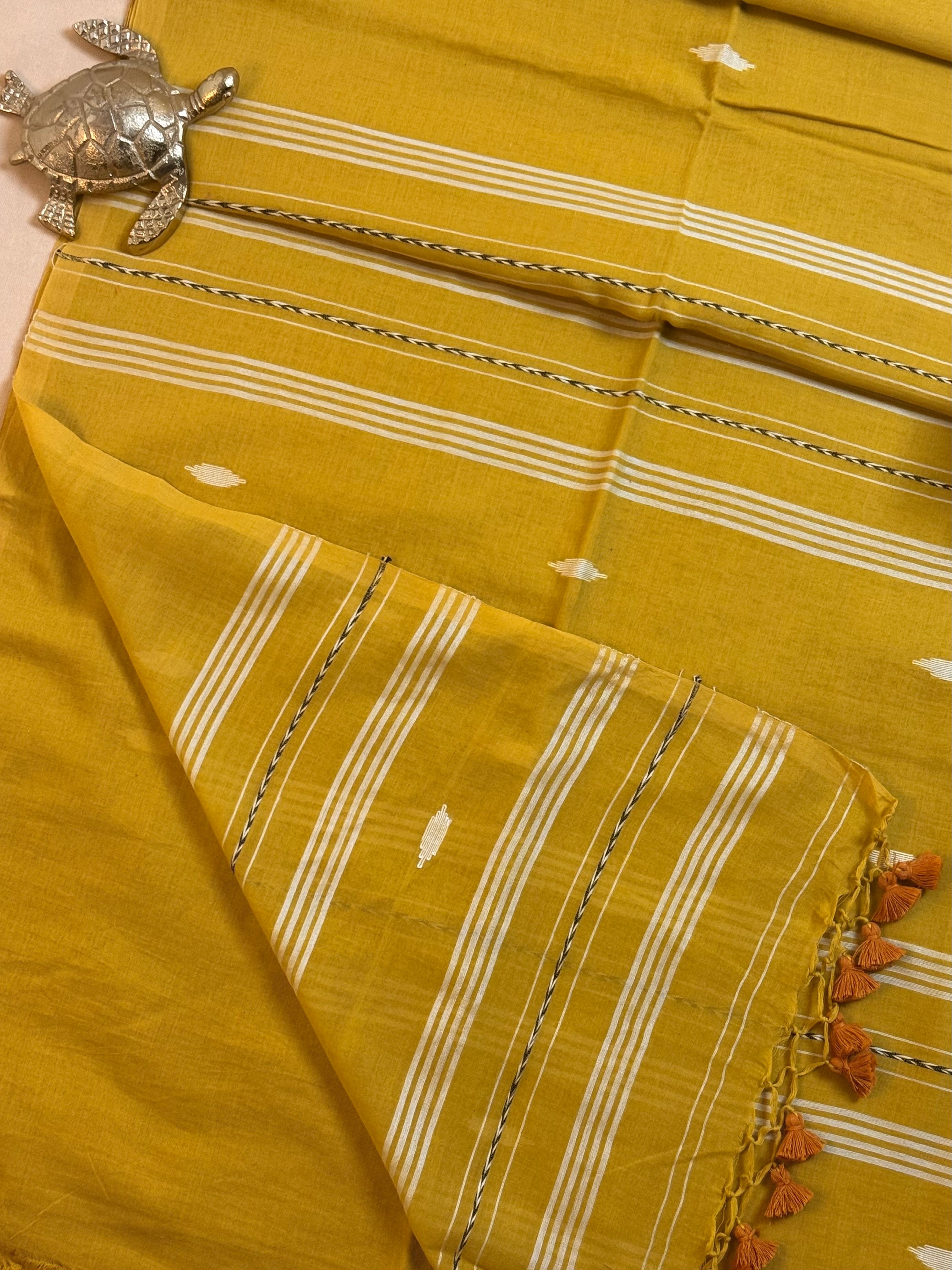 Pure Mul Cotton Saree with Needle Jamdani Artistry