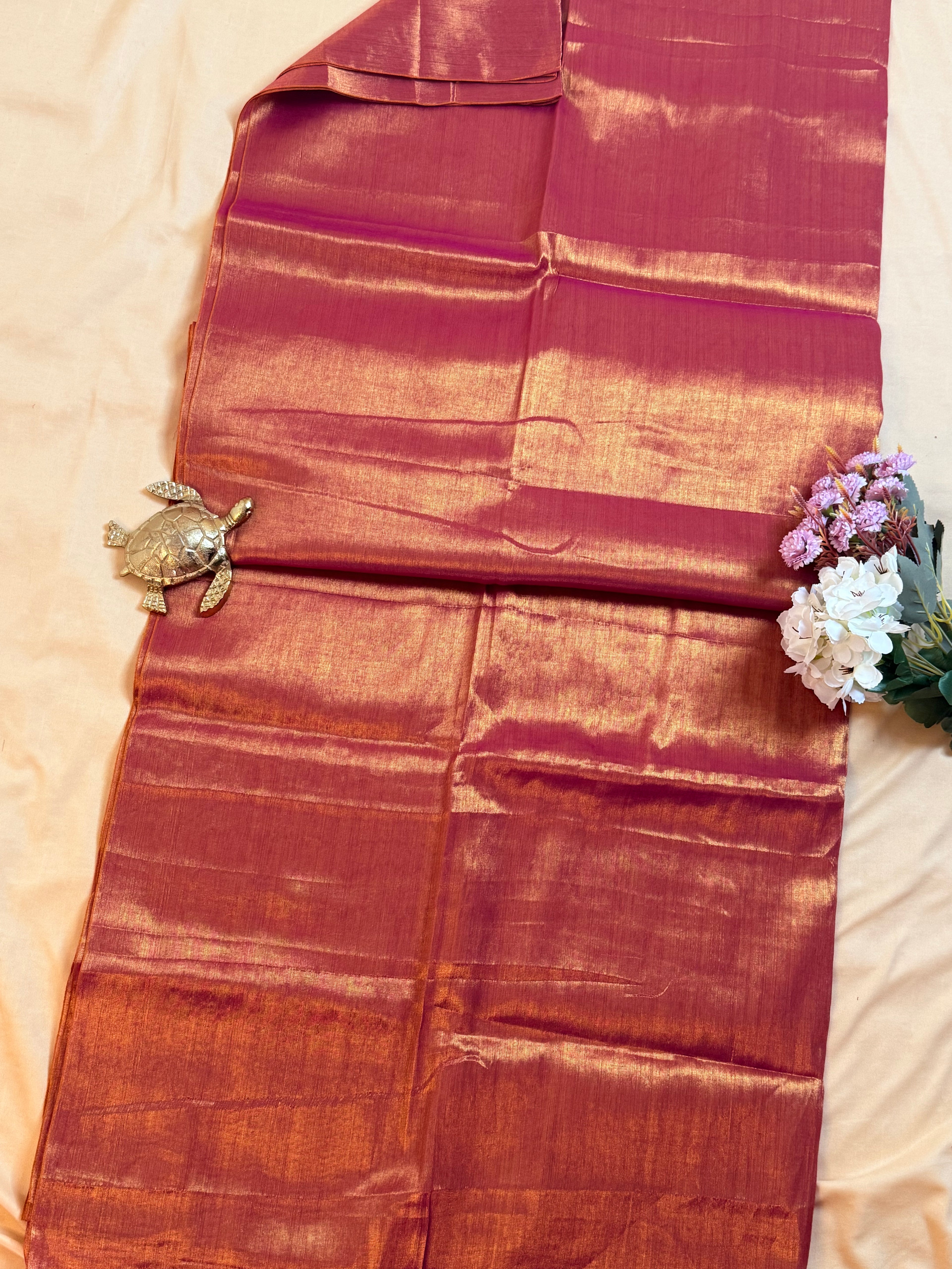Raga Tissue Saree with Dual-Tone Radiance