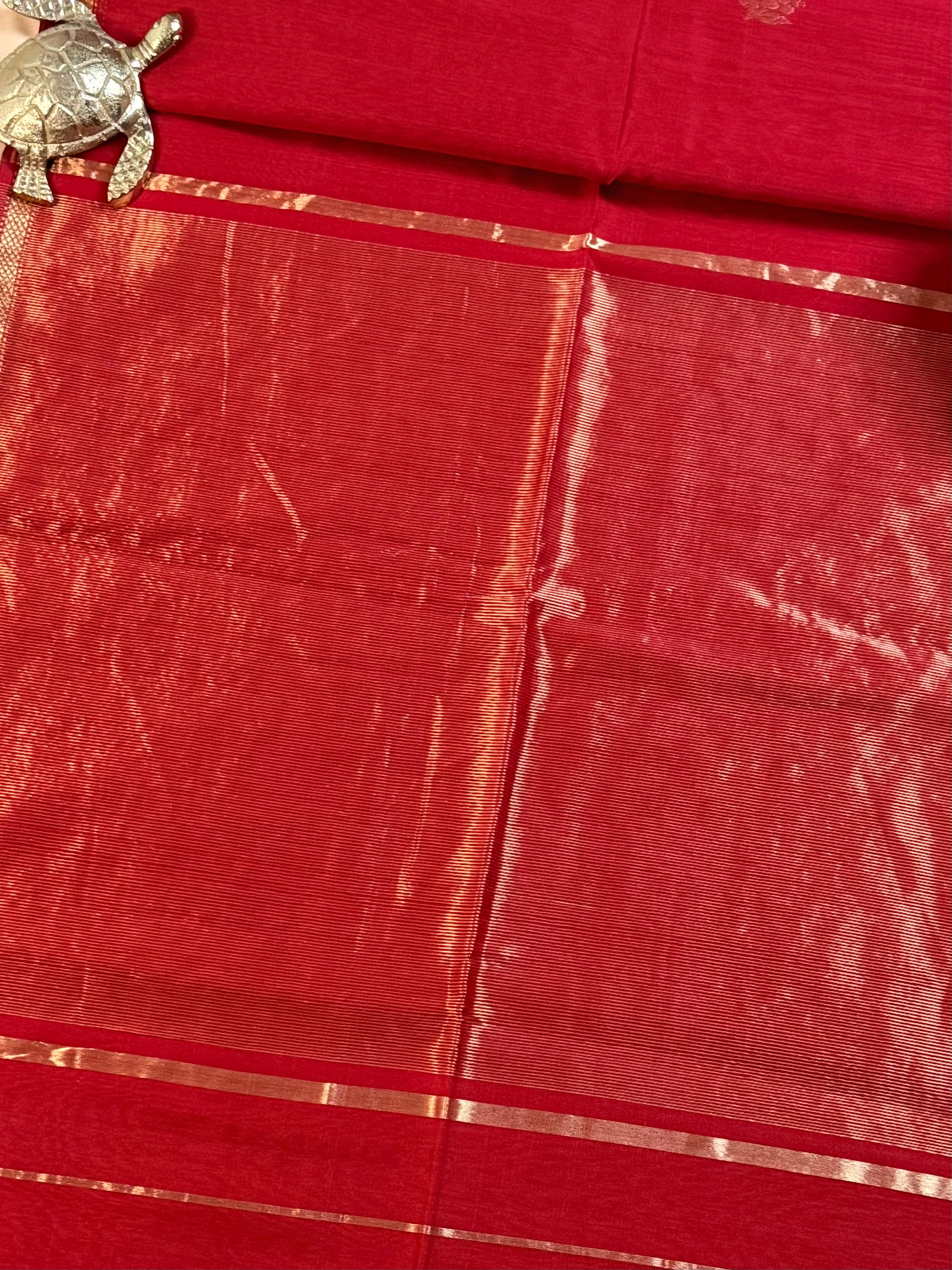 Handloom Maheshwari Red Flower Butta Saree