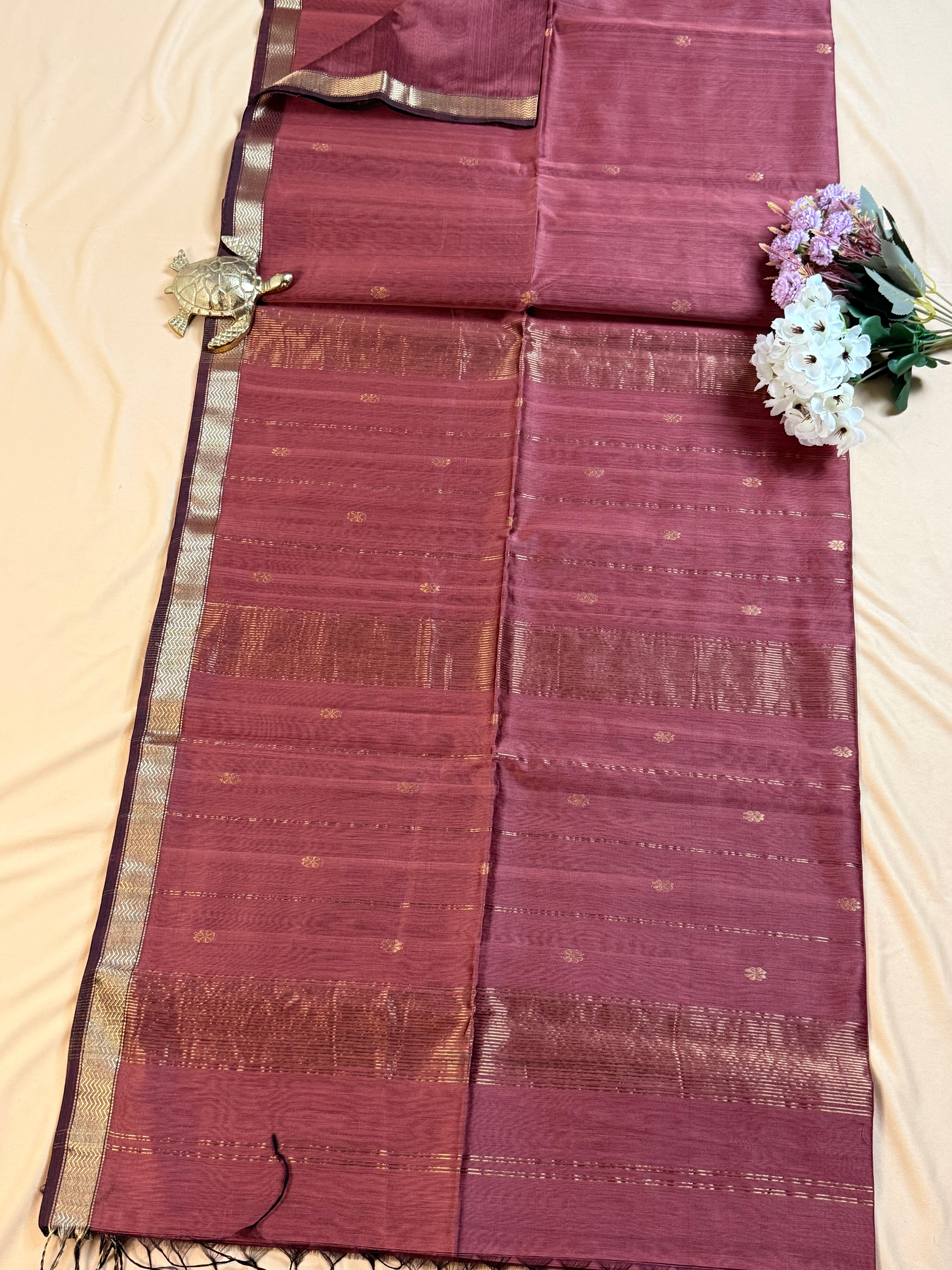 Handloom Maheshwari ‘Narmada Lehar’ Saree with Lotus Pallu