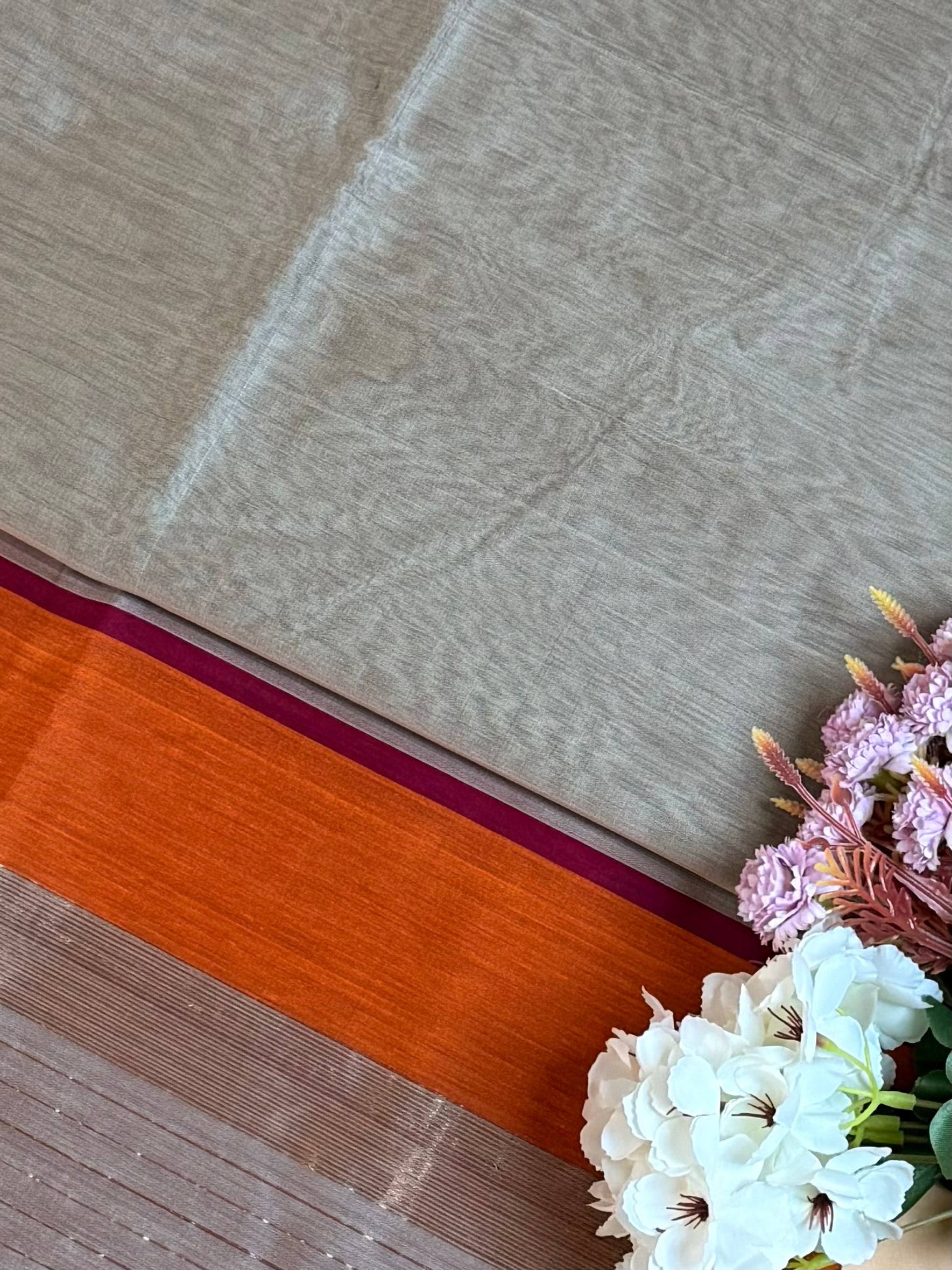 Handloom Maheshwari Plain Ganga Jamuna Saree